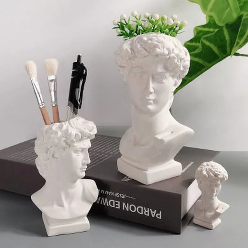 Nordic David Vase & Makeup Brush Holder